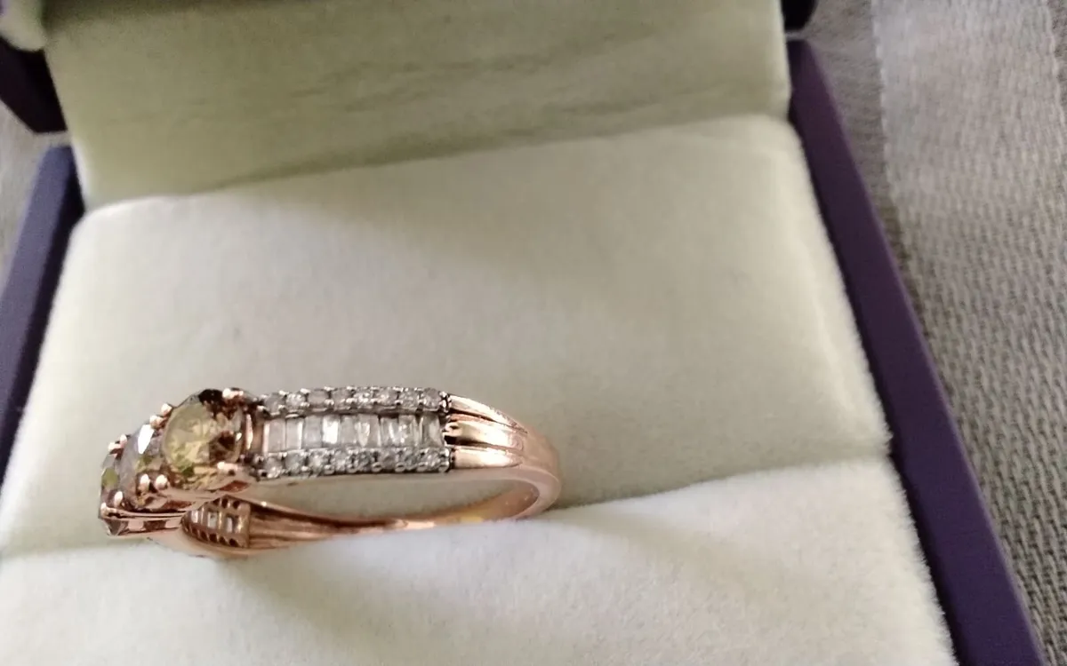 9ct rose gold champagne diamond trilogy ring N - Image 2