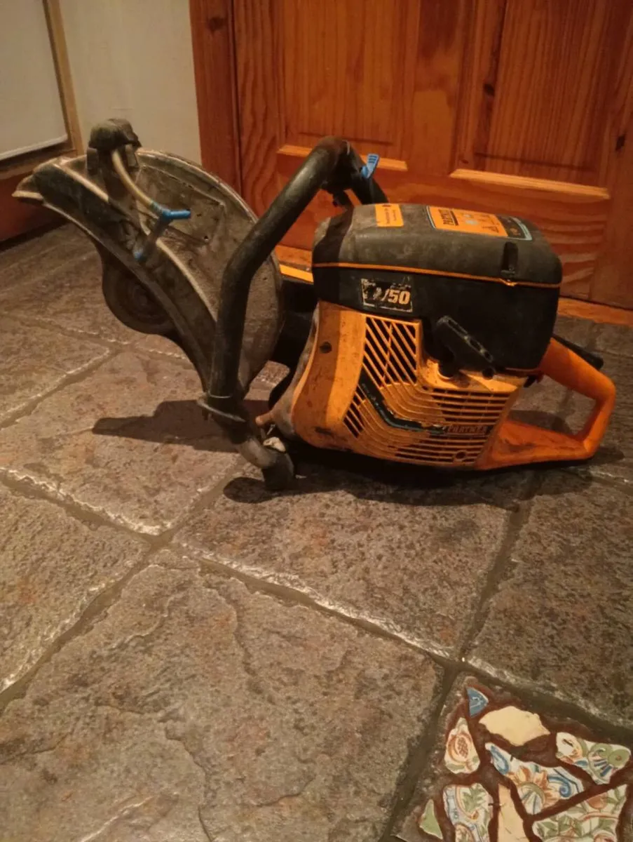 Partner K750 consaw - Image 1