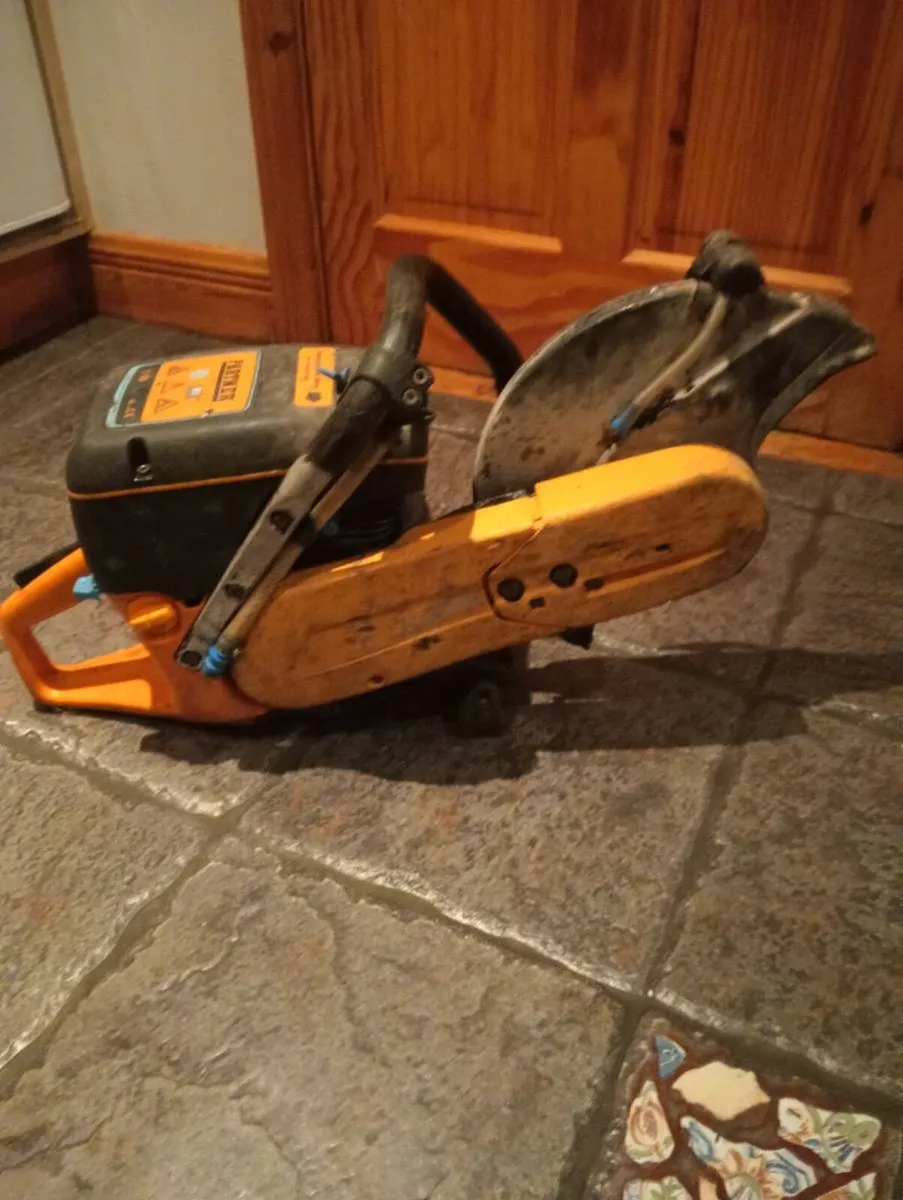 Partner K750 consaw - Image 3