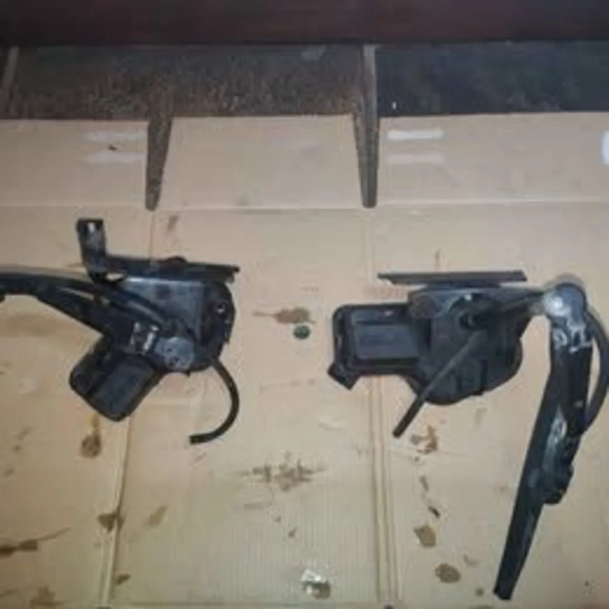 Ford Sierra Cosworth headlight wipers - Image 4