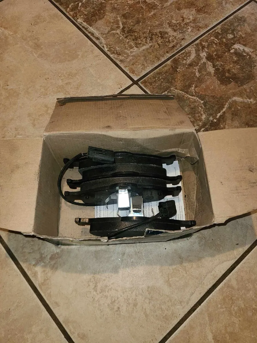 Ford Granada/Ford Scorpio/ Ford Mondeo Brake pads - Image 1