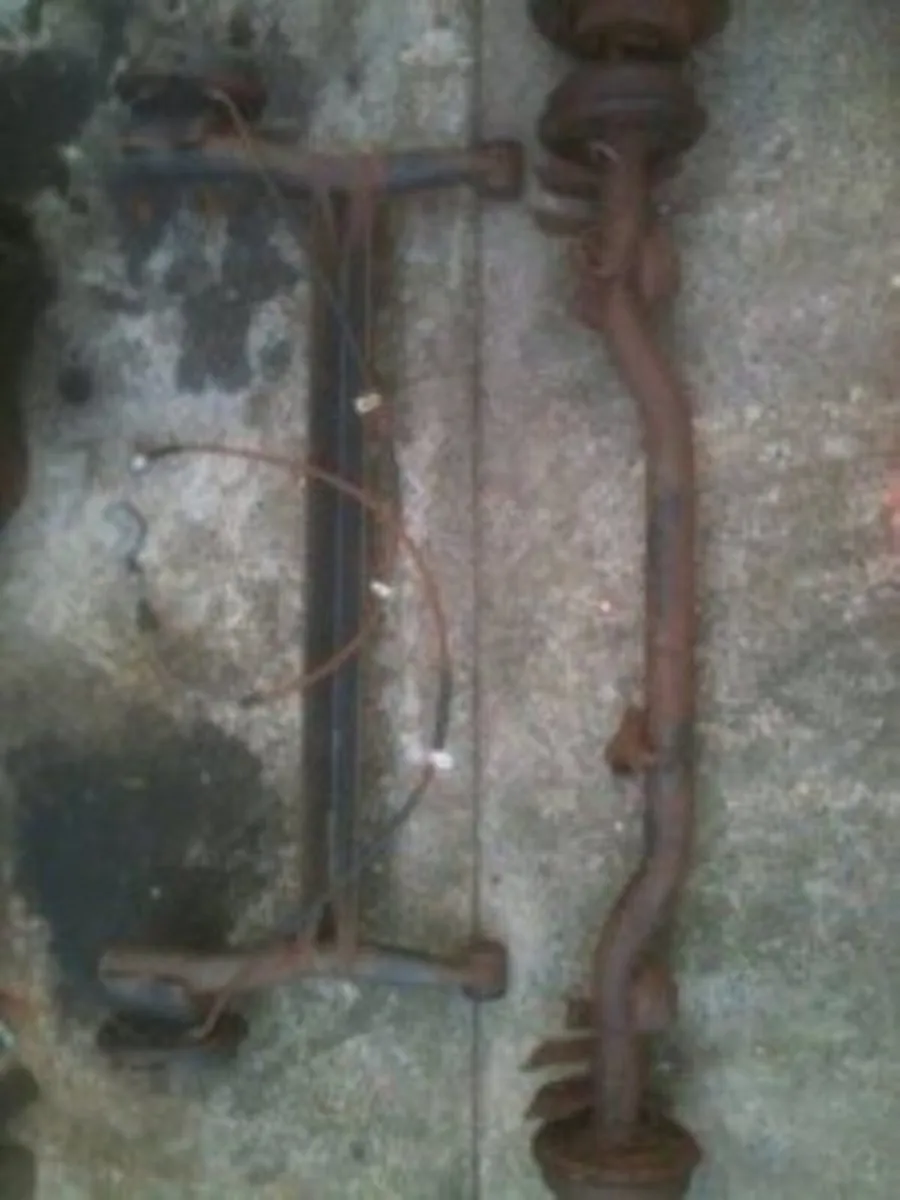 Ford Escort mk3 / Ford Fiesta mk1/mk2 Parts Lot - Image 2