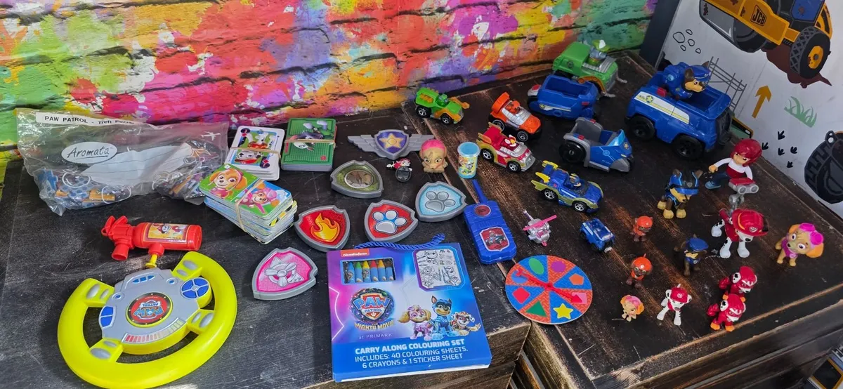 Paw Patrol - large set of different accessories - Image 1