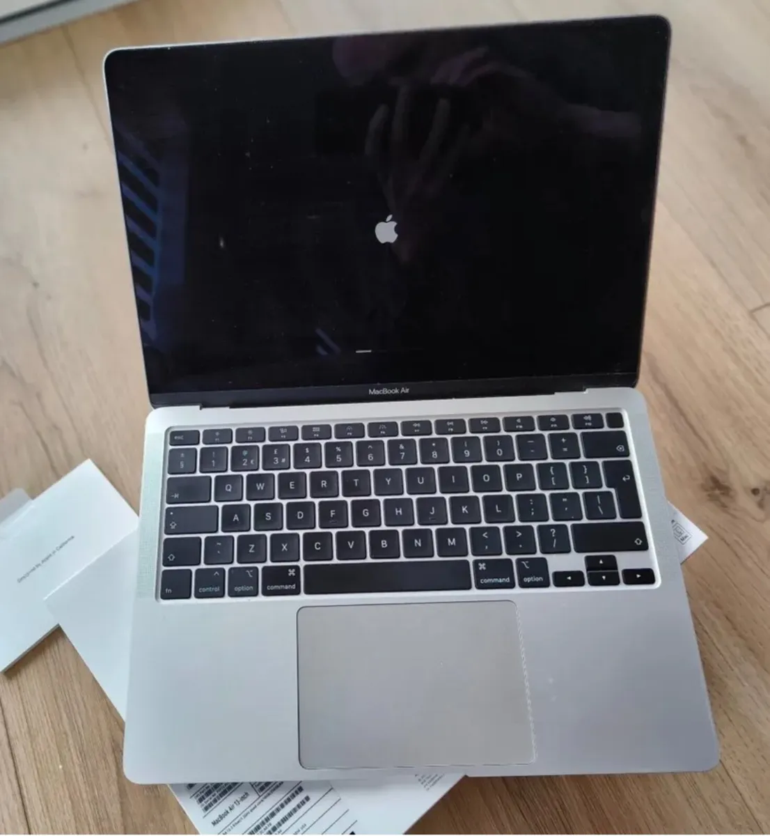 Apple Macbook Air 13 - Image 1