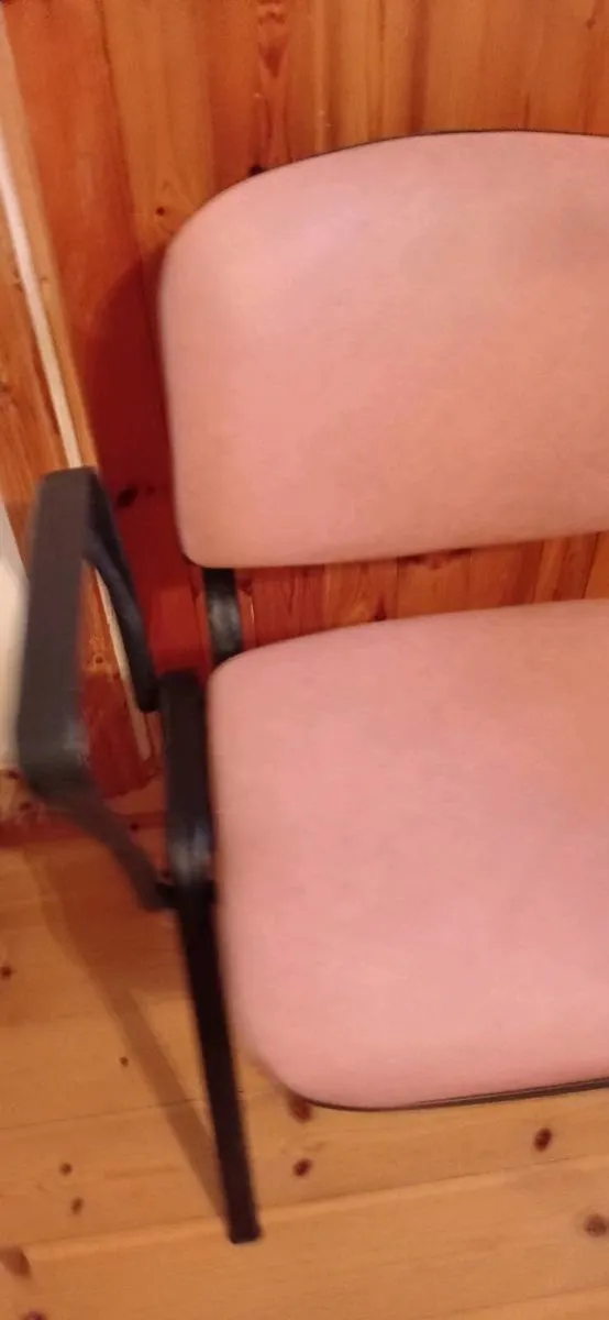 Pink office /  bedroom chair - Image 2