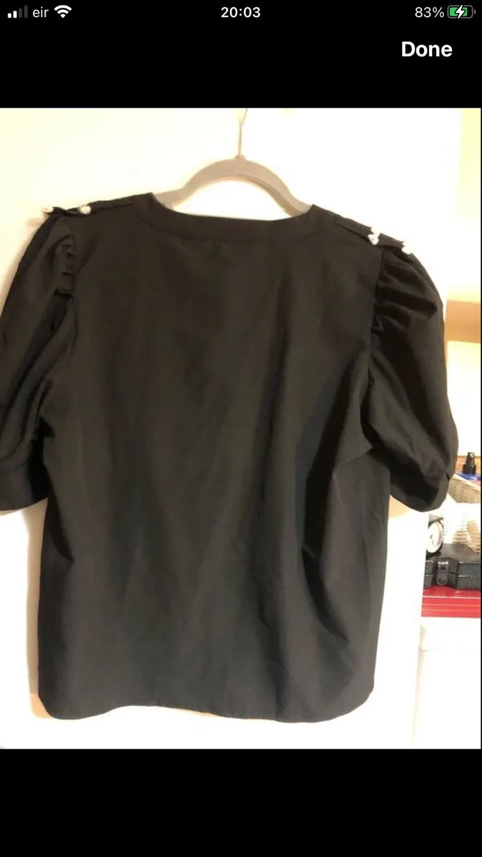 Ladies stunning top size M €3 - Image 2