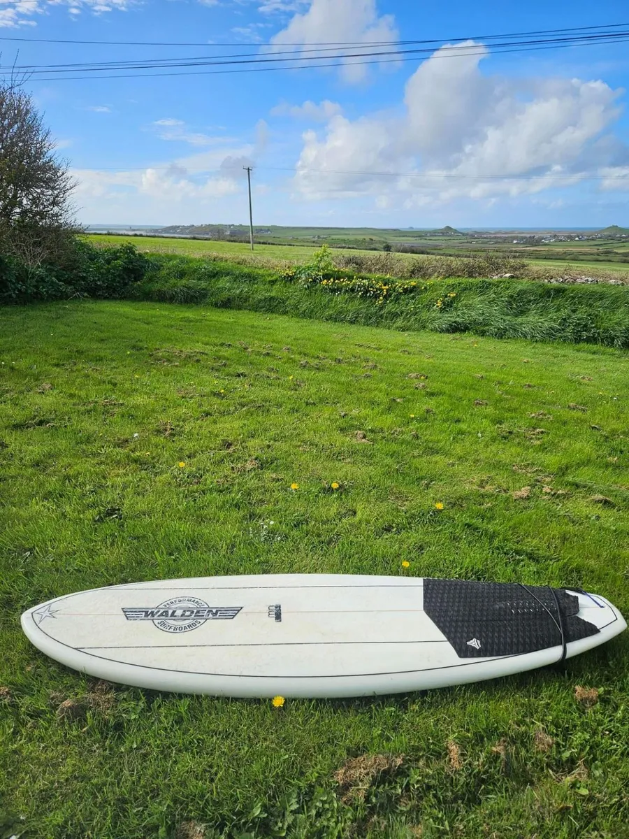 Surf Board w/  Carrier Bag and Straps for Car - Image 1