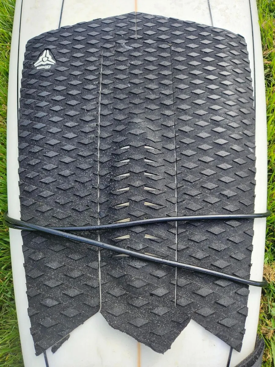 Surf Board w/  Carrier Bag and Straps for Car - Image 4