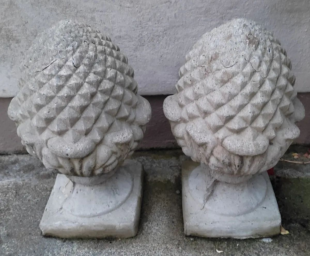 Pineapple Piers - Image 2