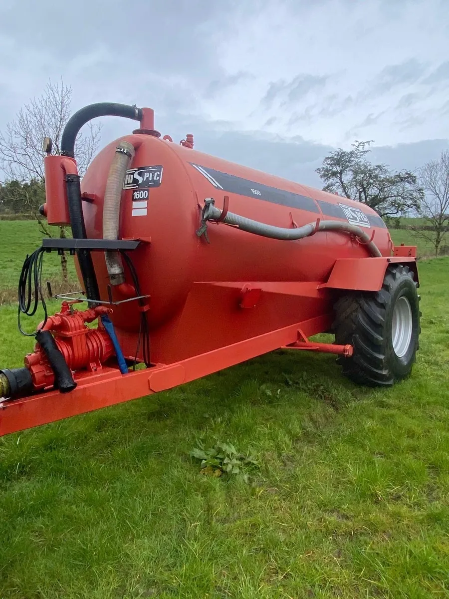 Hi-Spec 1600 Tank with Road Sprinkler System - Image 1