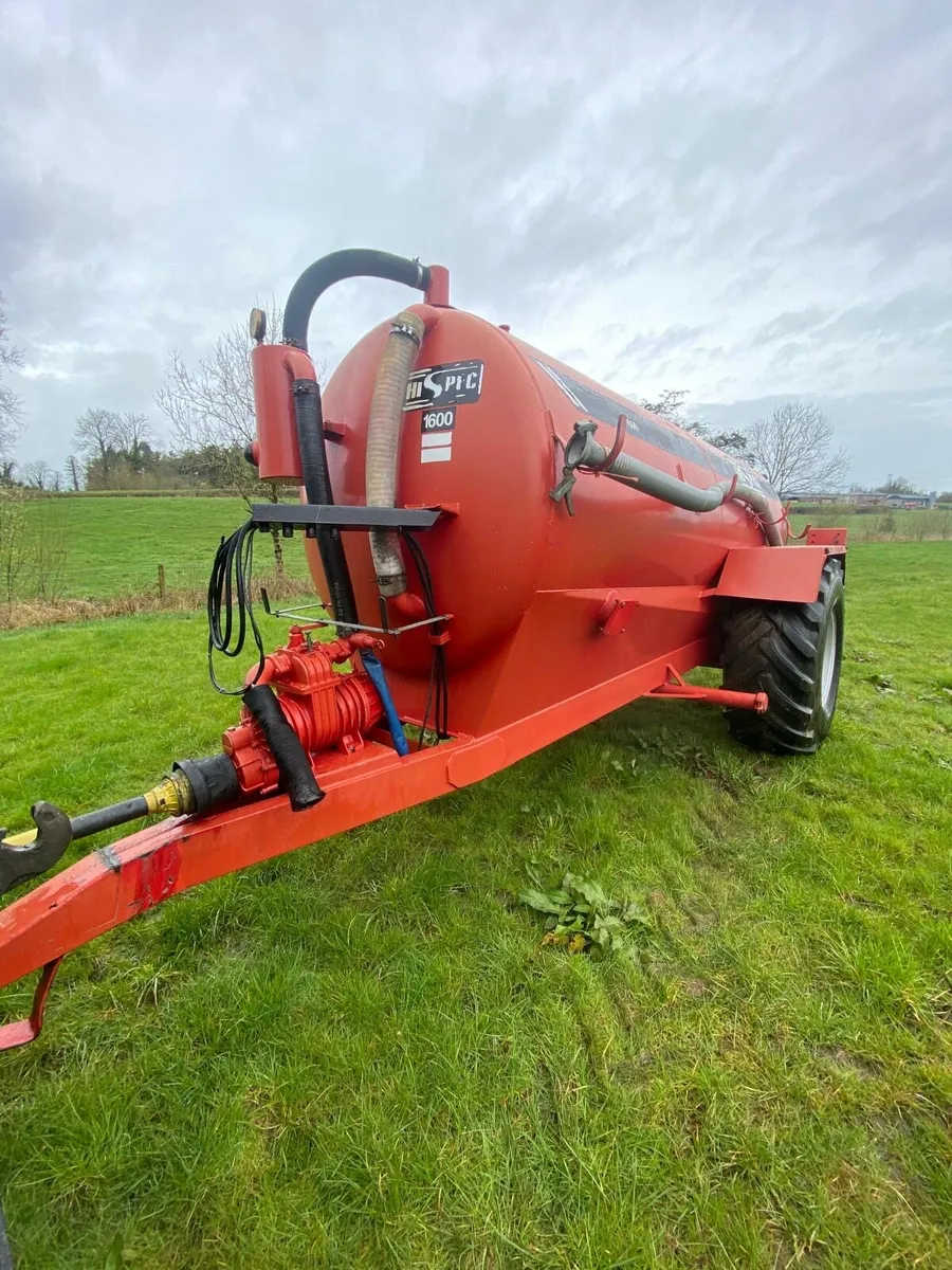 Hi-Spec 1600 Tank with Road Sprinkler System - Image 4