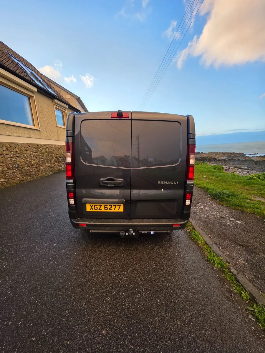 Renault traffic - Image 2