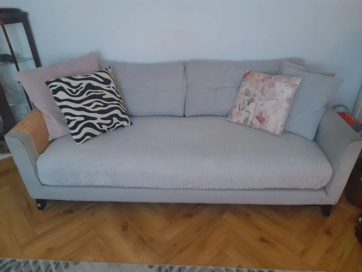 Sofas/Couches - Image 2