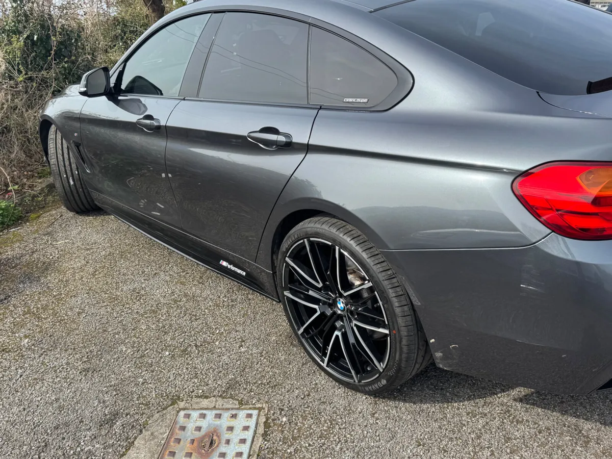 BMW 3 4 & 5 series front lips & grills delivered - Image 3