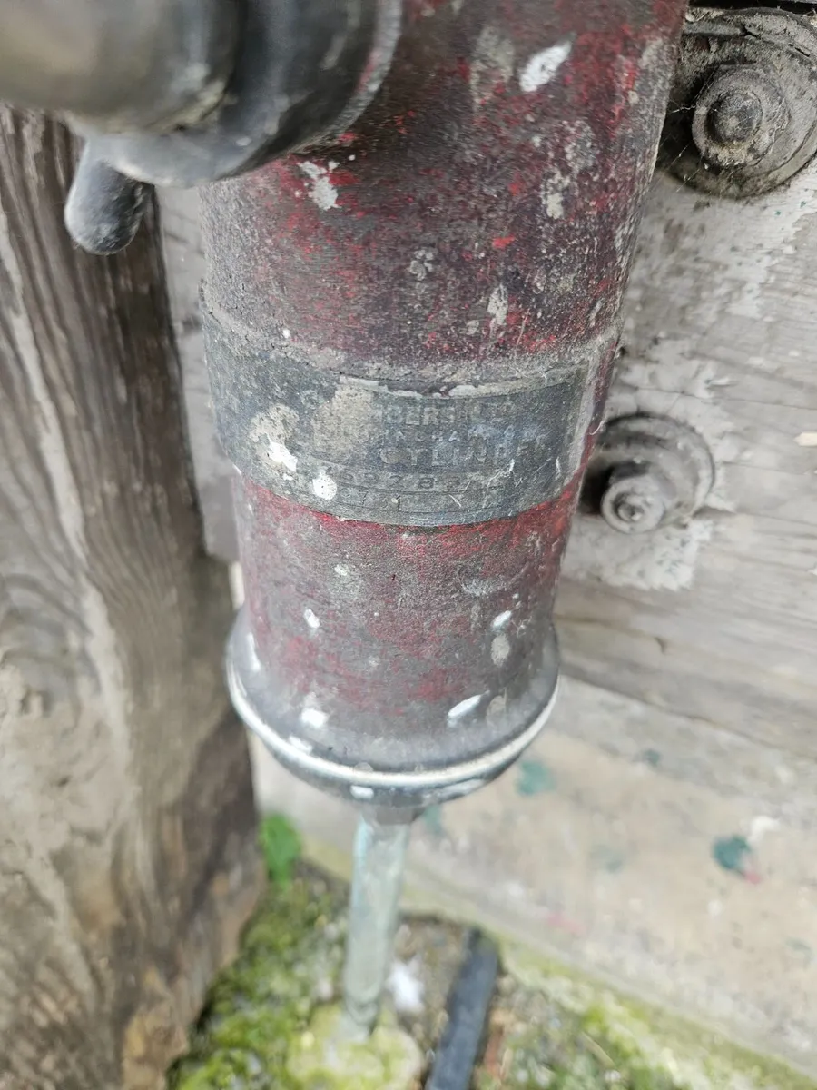 Vintage Guinness Pub Bar Counter - Image 4