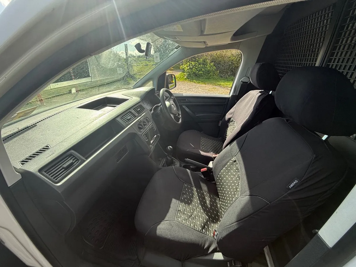 2016 Volkswagen Caddy 149,614 km. Recon Gearbox - Image 2