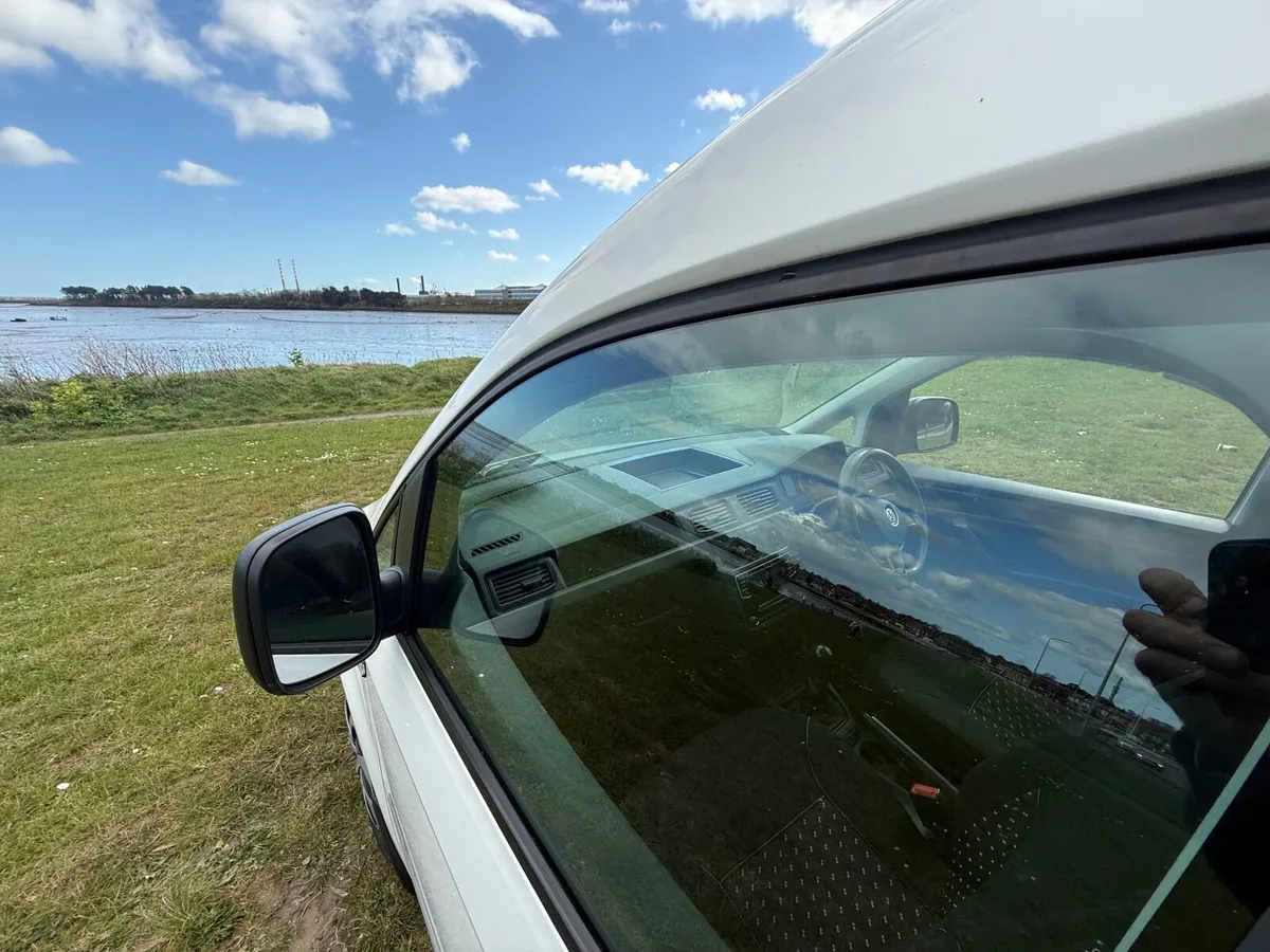 2016 Volkswagen Caddy 149,614 km. Recon Gearbox - Image 3