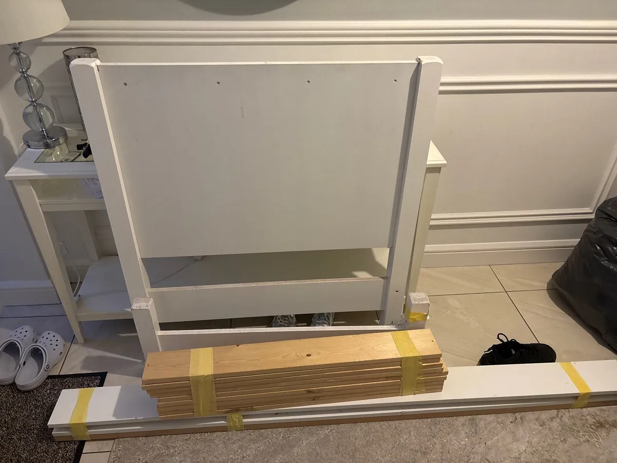 Bed frame plus mattress - Image 2