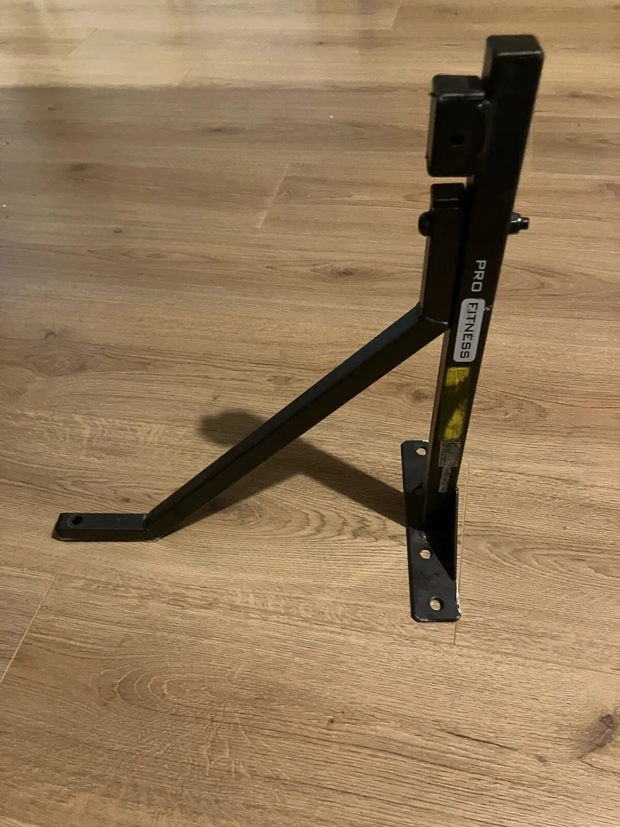 Punch bag and hanger - Image 2