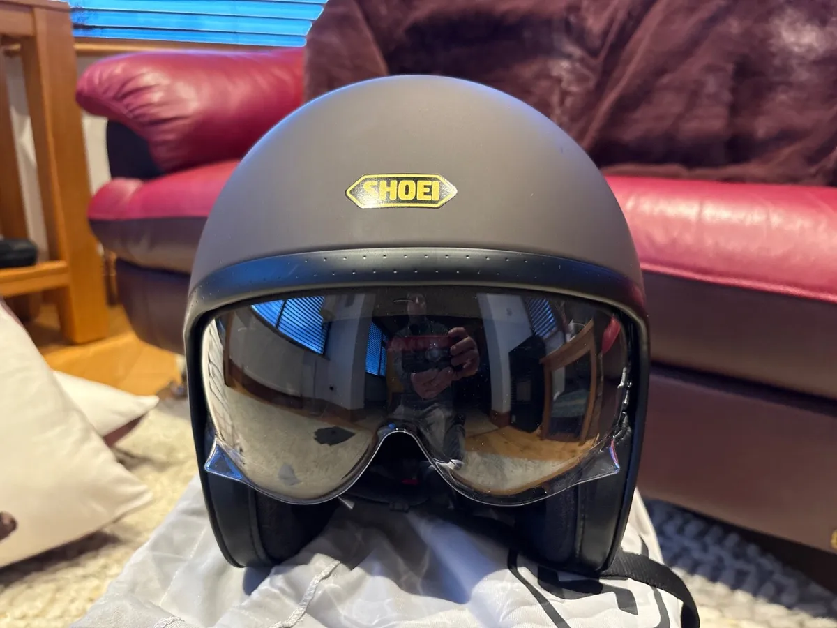 Shoei motorcycle helmet - Image 1