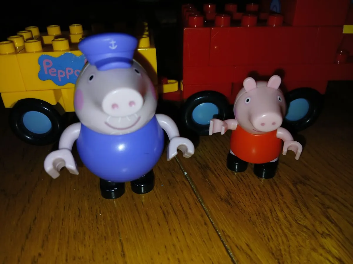 Peppa pig construction set with grandpa and peppa - Image 3