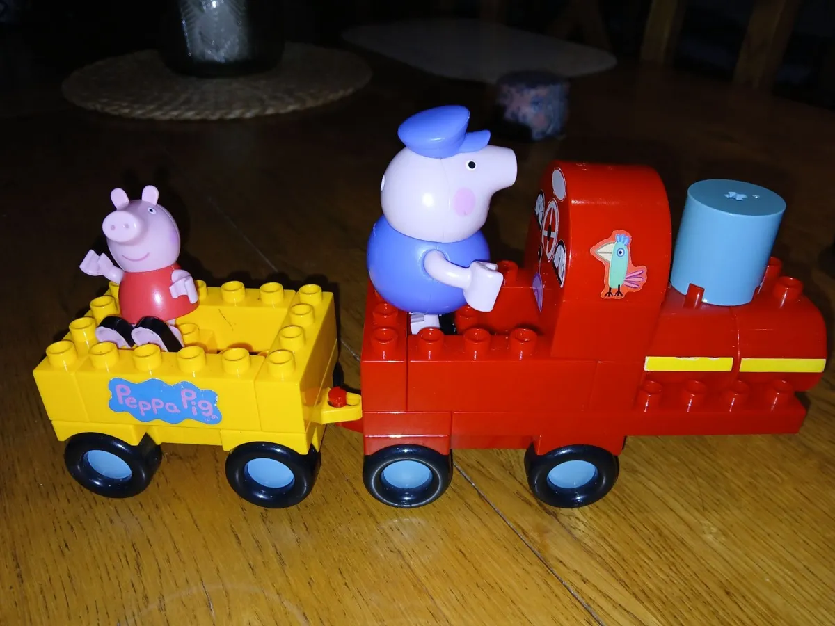 Peppa pig construction set with grandpa and peppa - Image 4