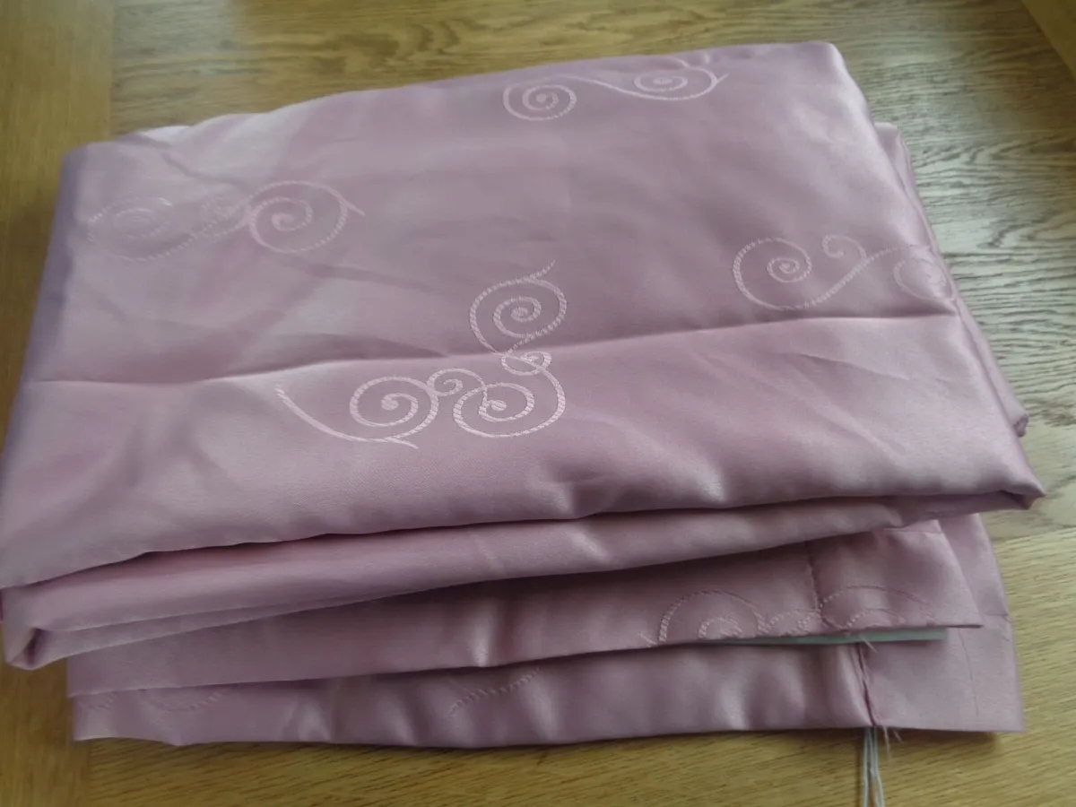 Pair of Pink Lined Curtains for Sale - Image 2