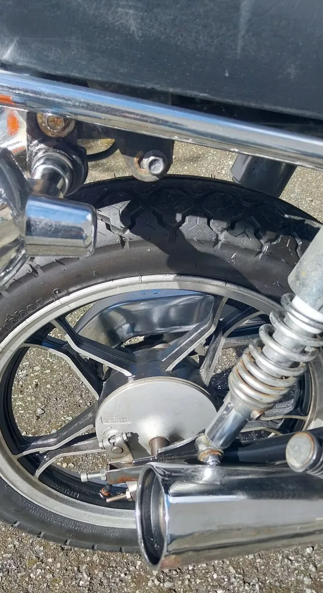 161 SUZUKI GN125 - Image 4