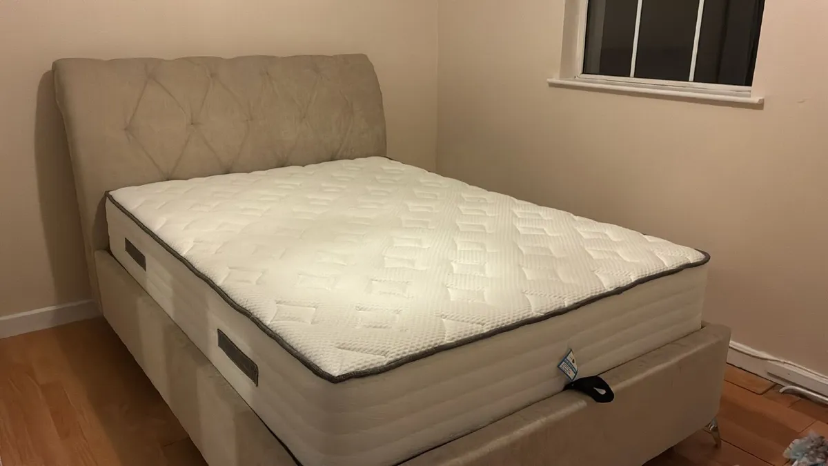 Double bed - Image 4