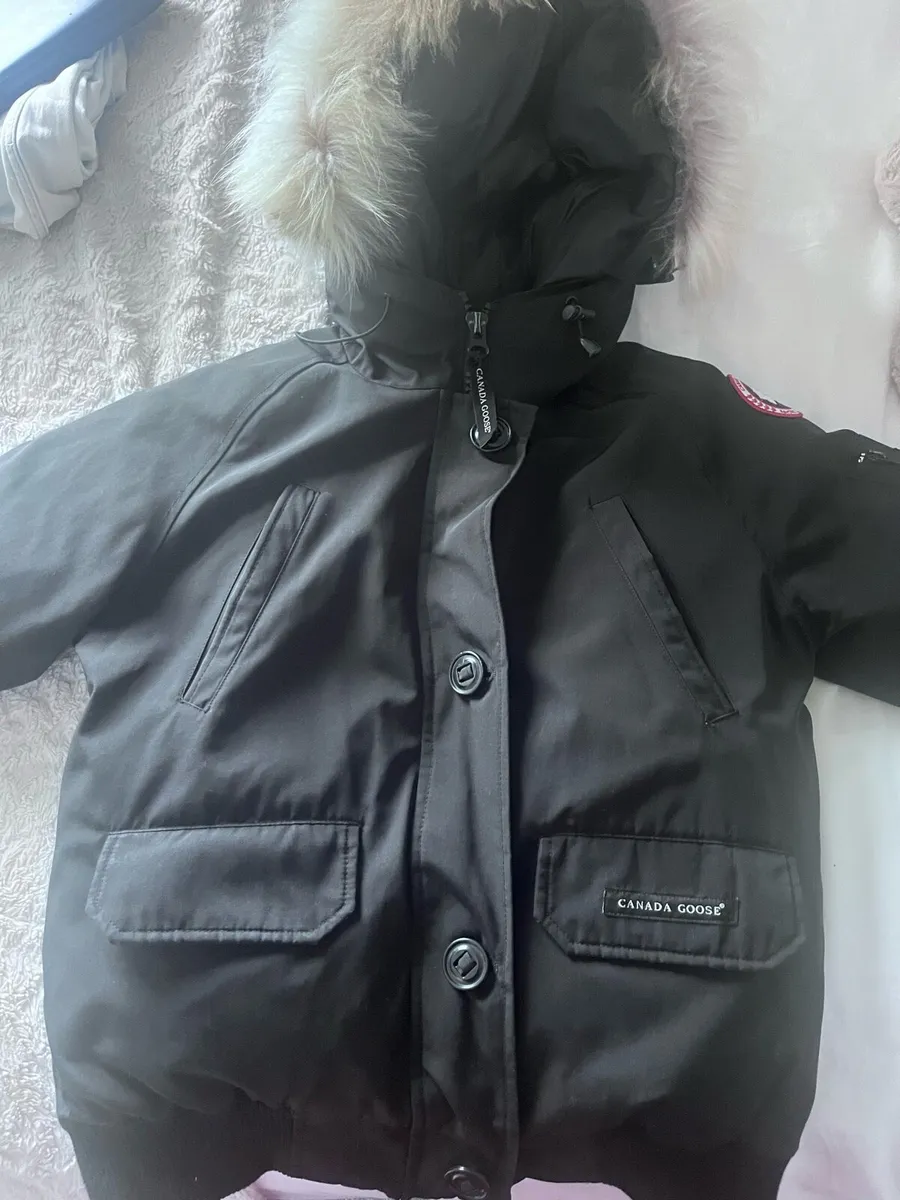 Canada Goose women’s jacket (copy) - Image 1