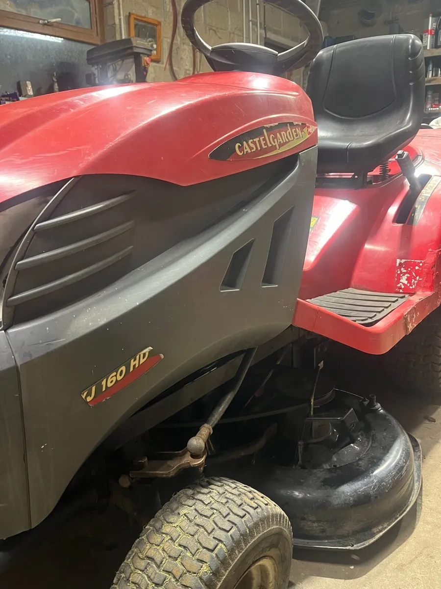 Castlegarden mower - Image 1