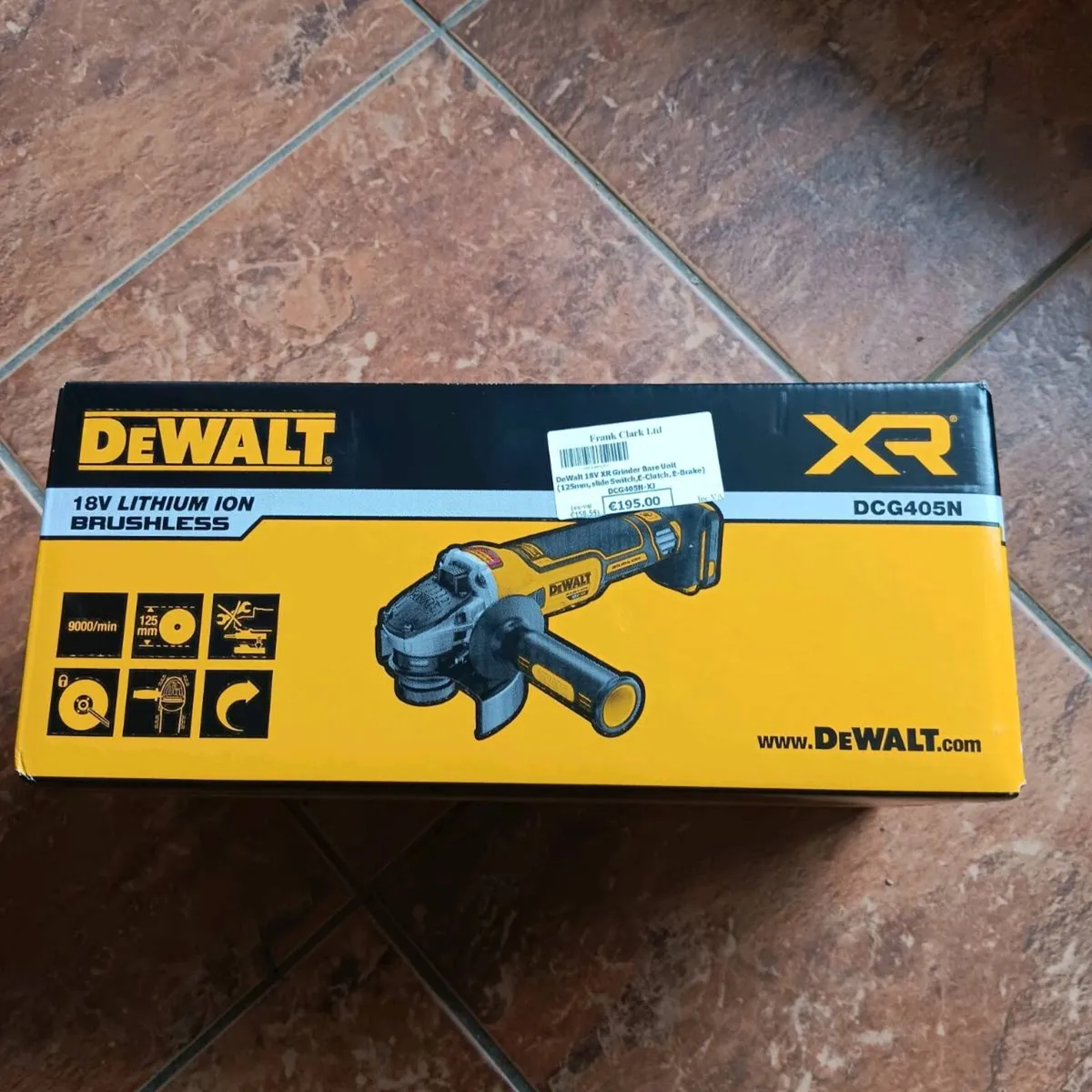 Dewalt 18V Mini Gringer New - Image 1