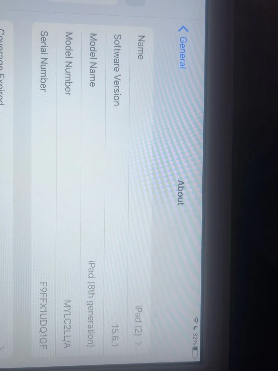 iPad 8th Generation gold - Image 4