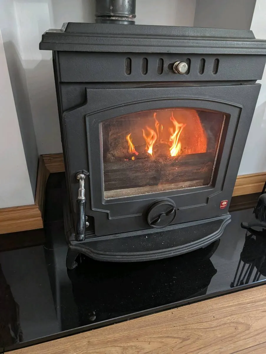 used Mullberry Yeats 9kw stove - Image 1