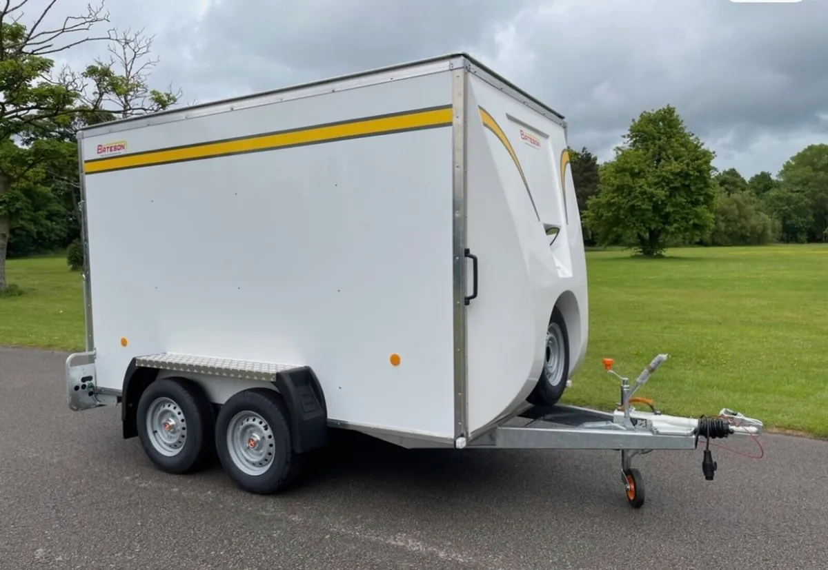 8/4 Bateson van trailer for sale - Image 2
