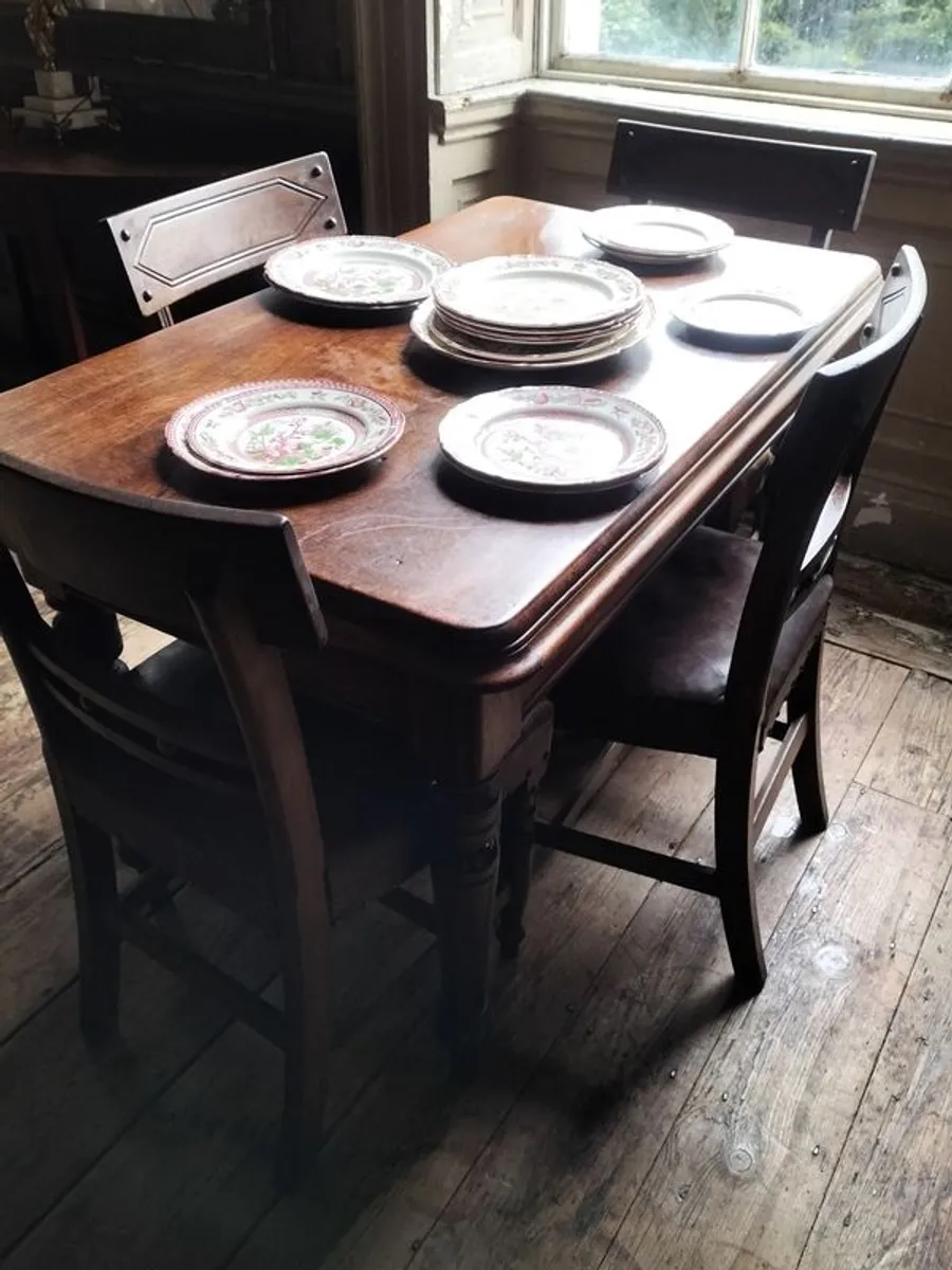 Victorian walnut Irish Strahan College Table - Image 2