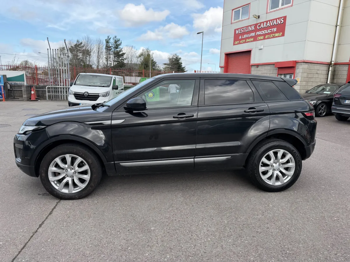 2017 Range Rover Evoque Commercial - Image 4