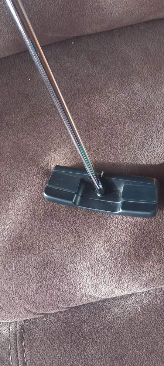 Golf putter - Image 2