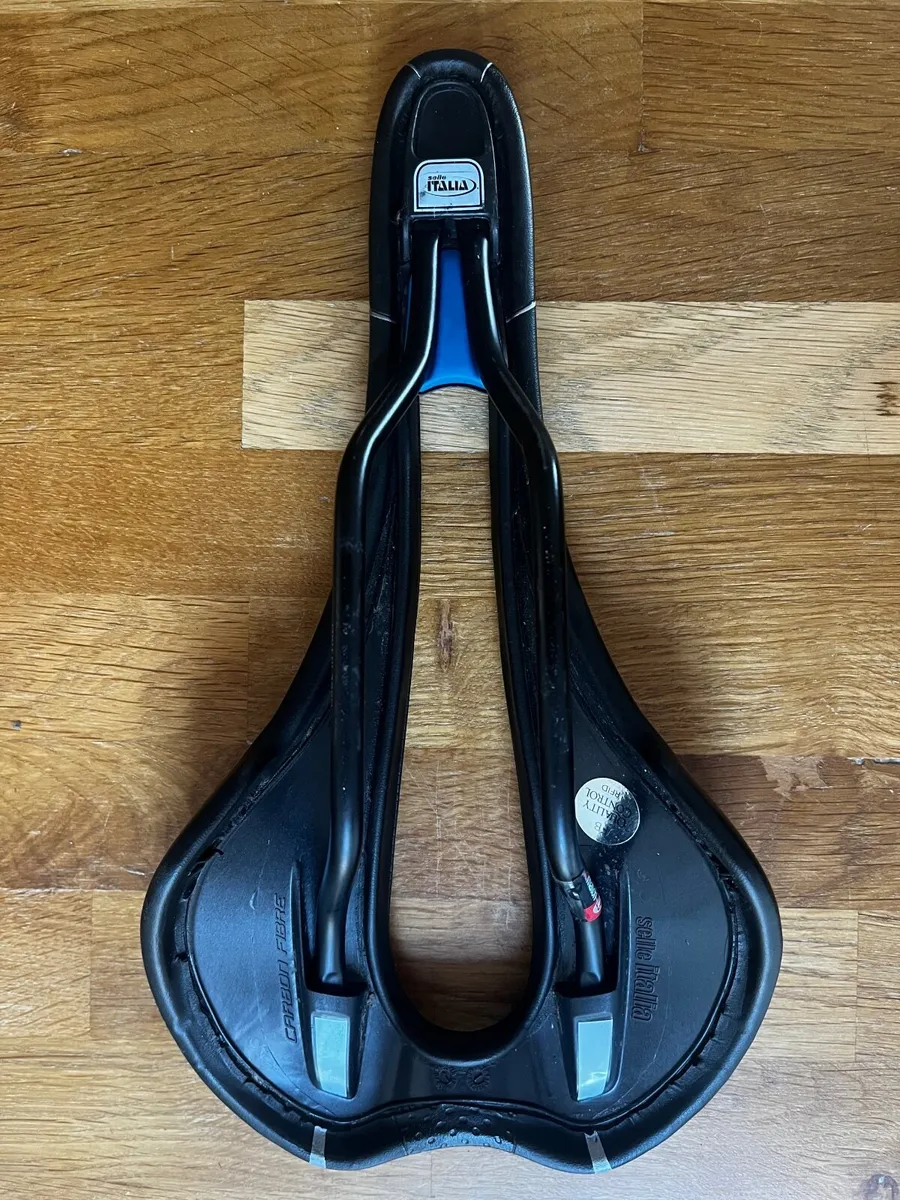 Selle Italia SLR TM Superflow L saddle - Image 1