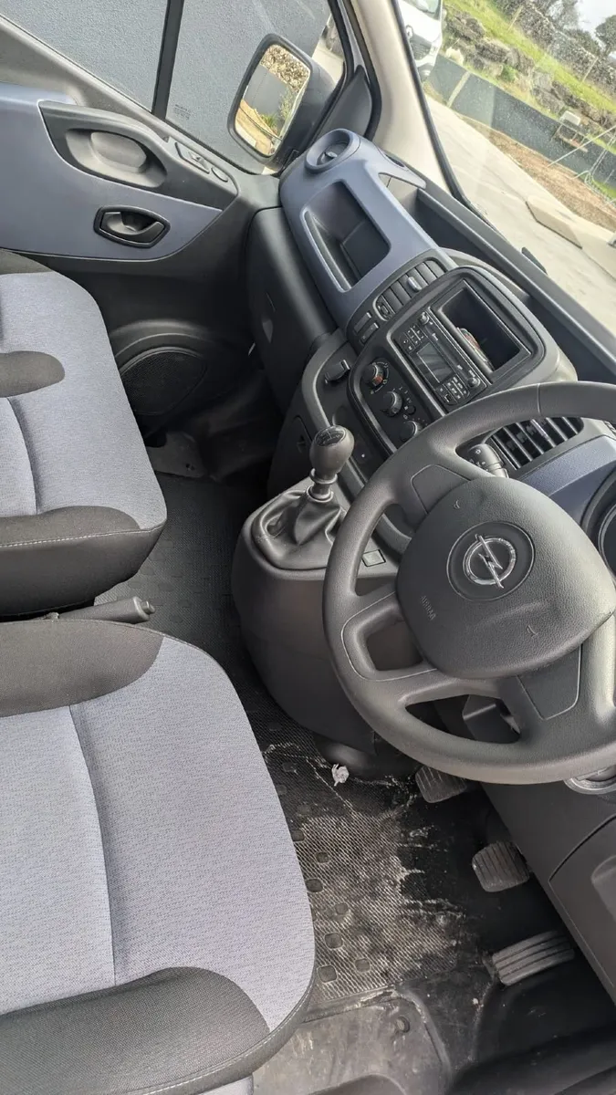 Opel Vivaro 2019 - Image 2
