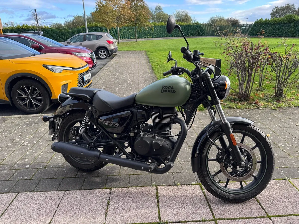 Royal Enfield Meteor 350 - Image 1