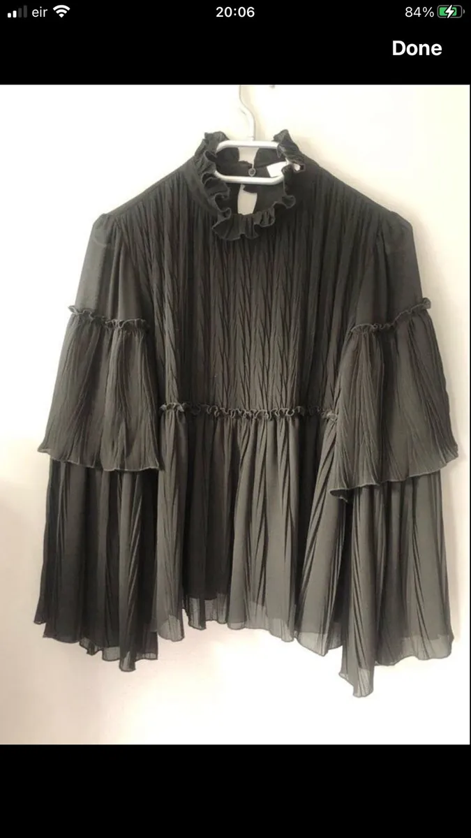 Ladies stunning designer blouse size 10 €10 - Image 4
