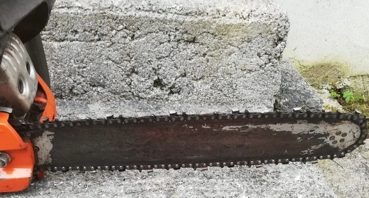 Husqvarna Chainsaw - Image 4