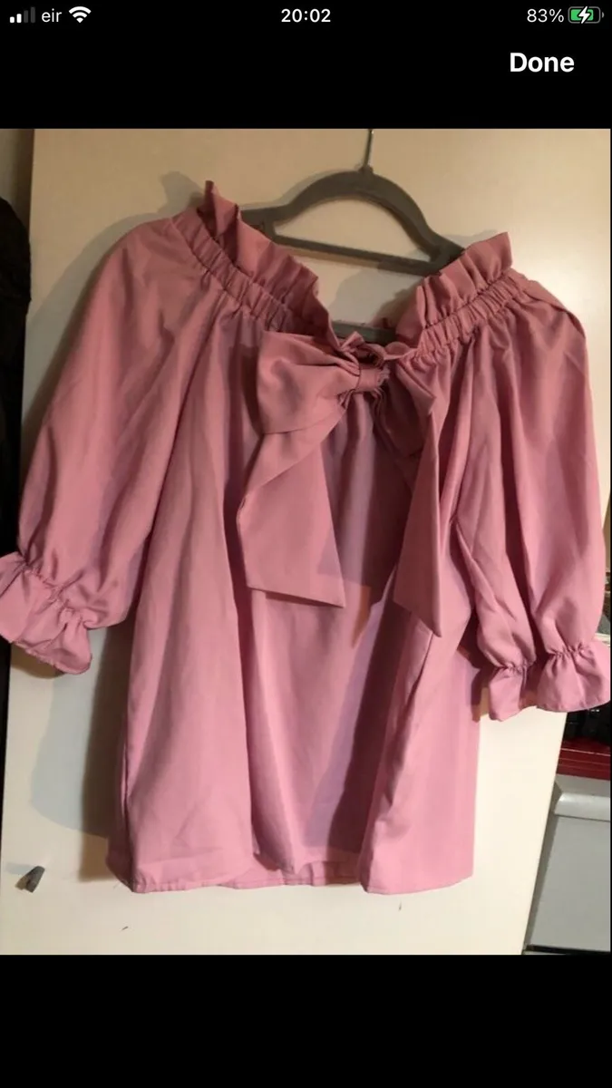 Ladies stunning top size M €3 - Image 1