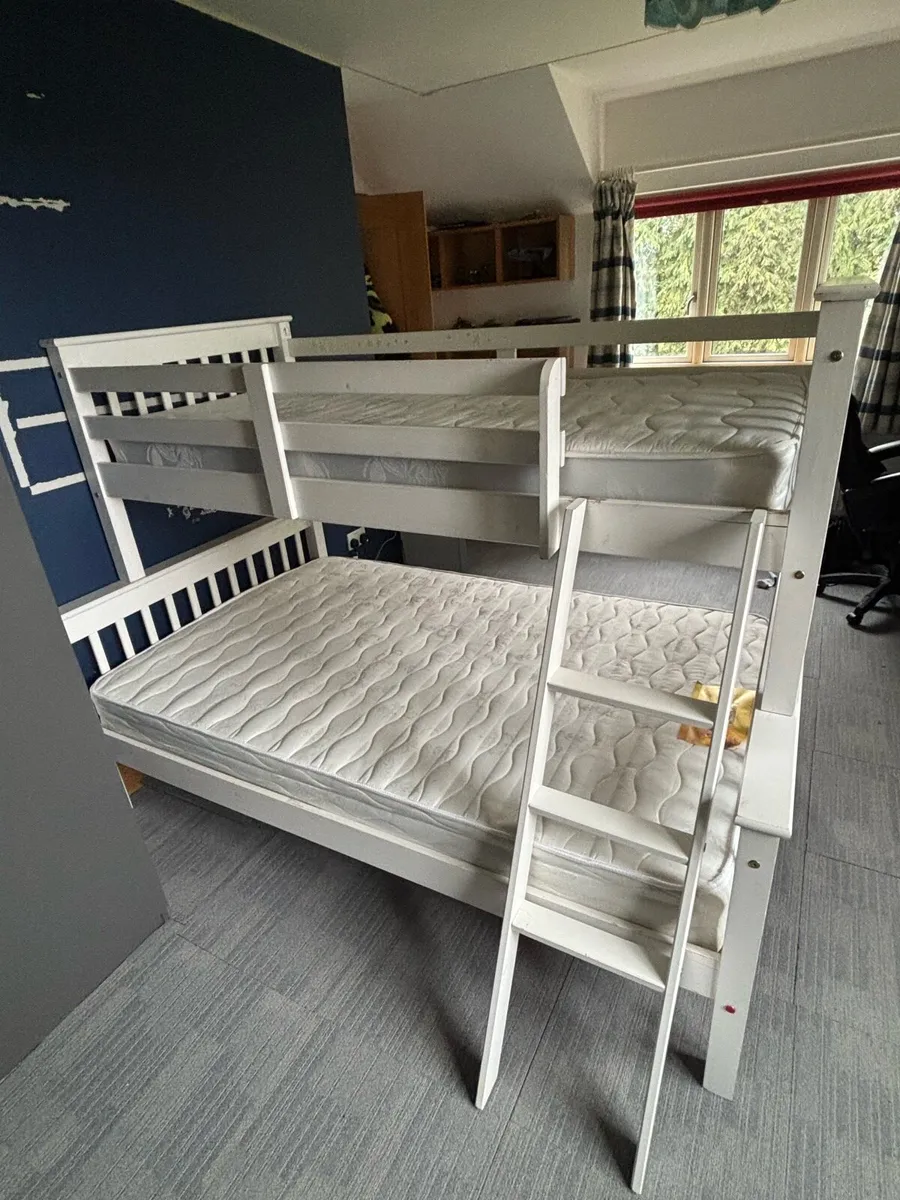 Bunk bed - Image 1