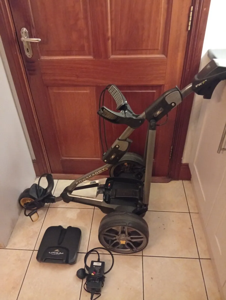 Electric Golf Trolley PowaKaddy FW7s. immaculate - Image 1