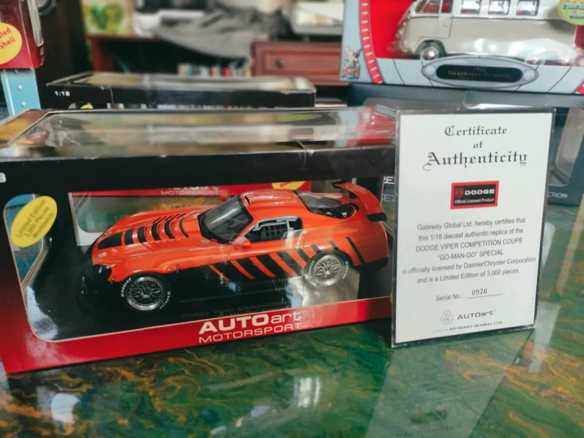 Die Cast Collection AutoArt Dodge Viper limited - Image 3