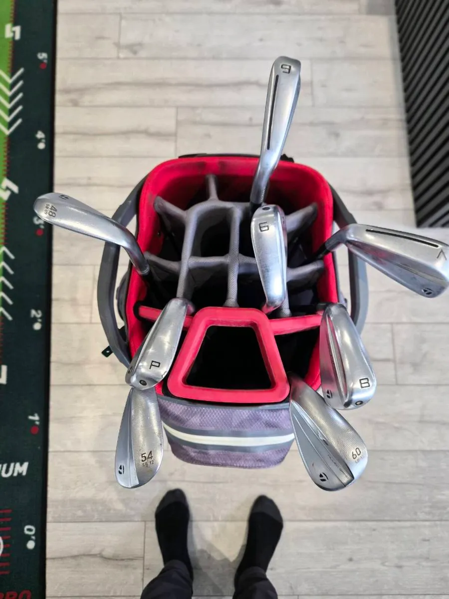 Mint callaway waterproof cart bag - Image 3