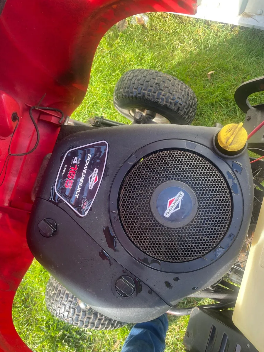 Ride on mower - Image 1