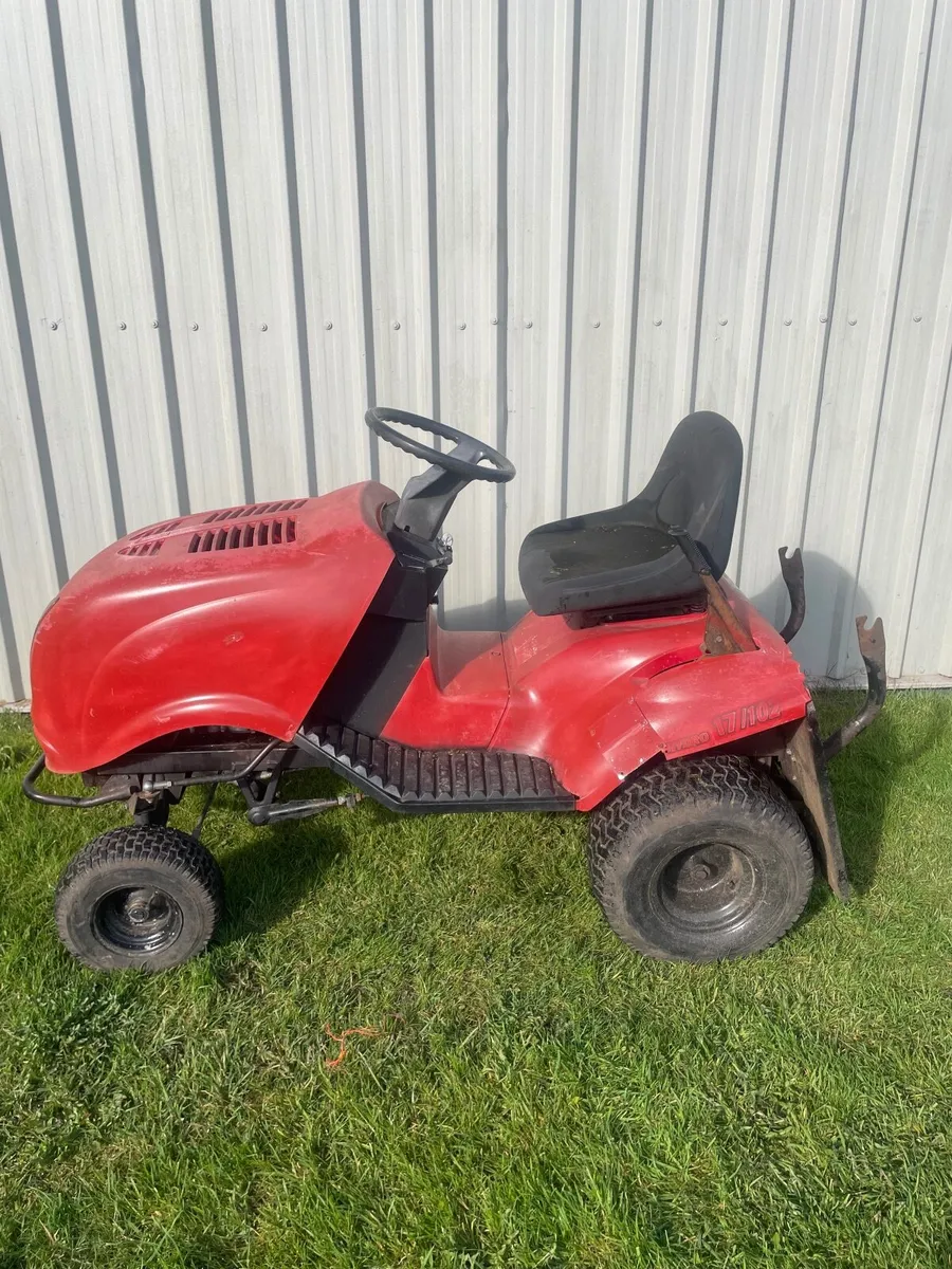 Ride on mower - Image 2